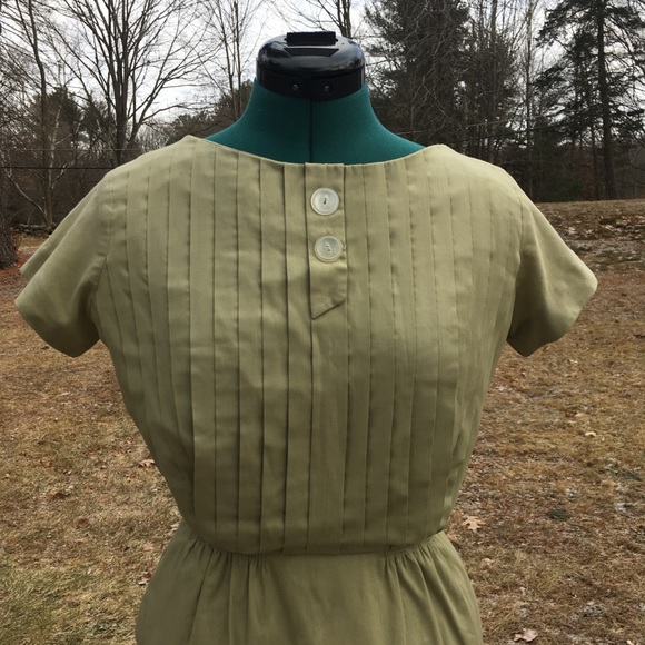 Vintage Dresses & Skirts - Vintage ILGWU Pleated Poplin Column Dress